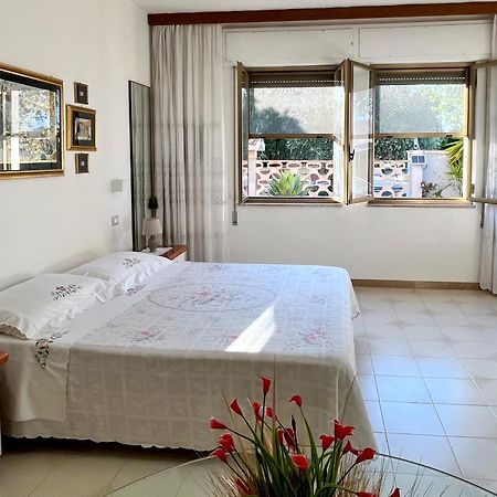Gocciadoro Guest Apartment Solanas  Exterior foto
